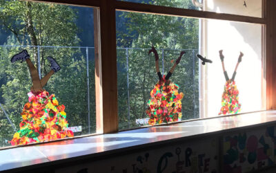 Neue Pausenhallendeko an der PS Spiringen