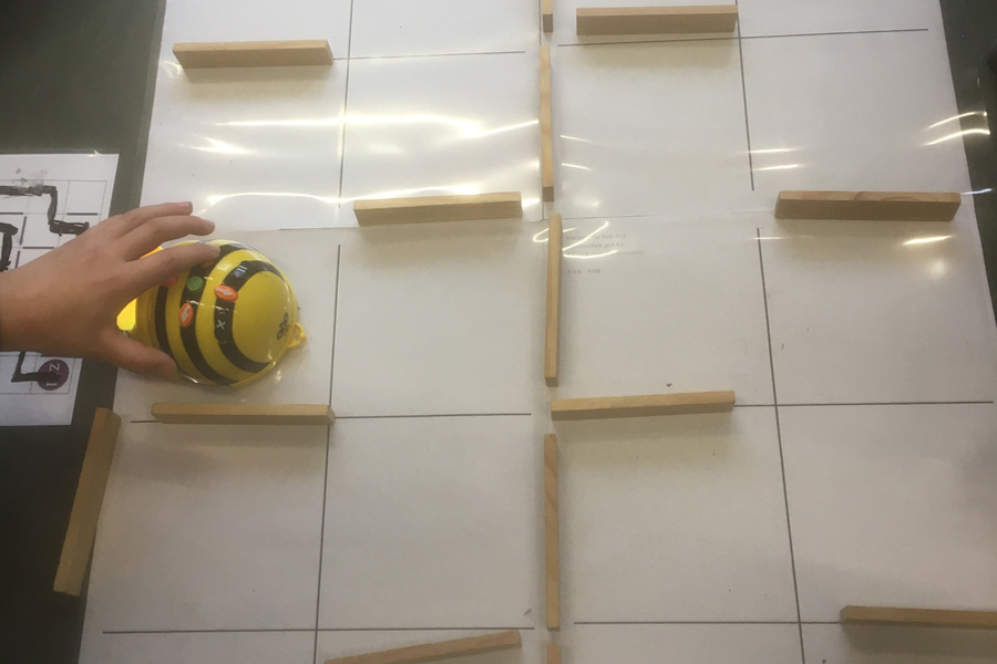 „Beebot“ 1./2. Klasse Spiringen