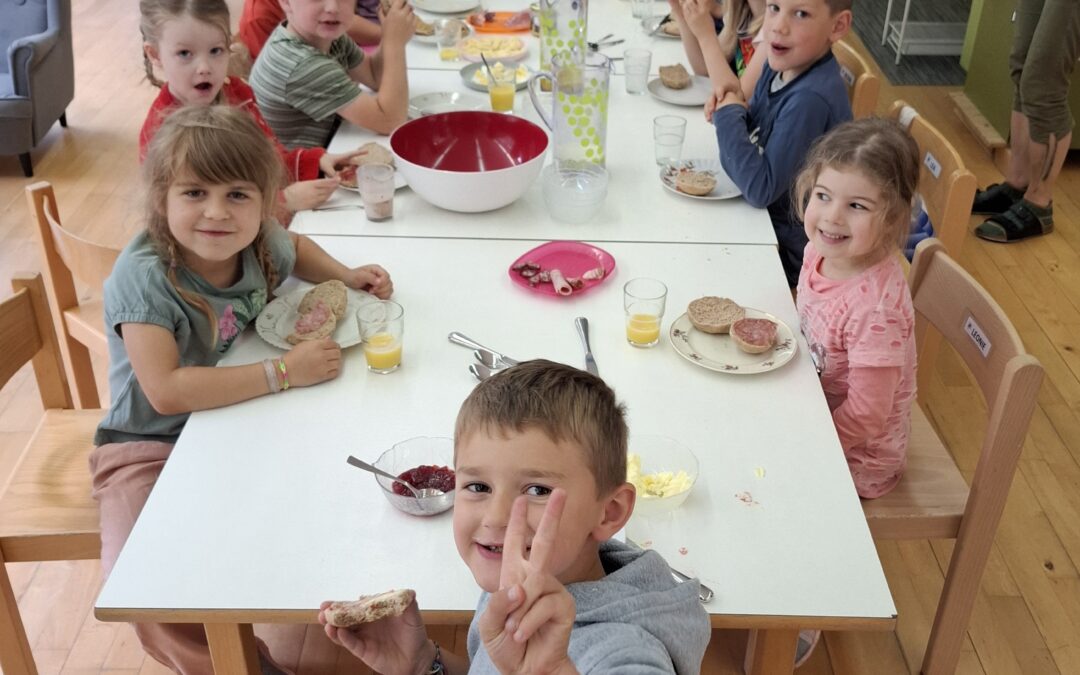 Vorbereitungen fürs „Büüräzmorgä“ Kindergarten